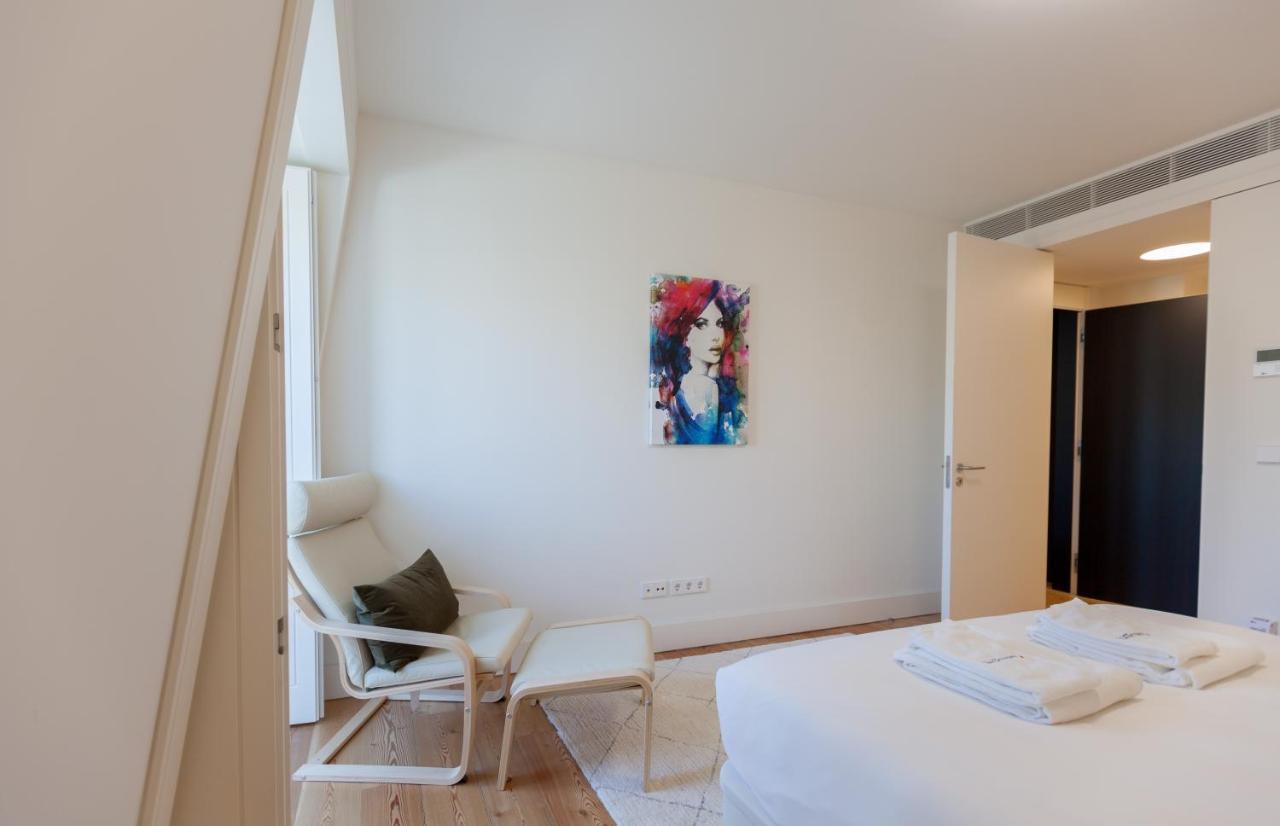 FLH Praça Comércio Artistic Flat with Balcony Lisbona Esterno foto